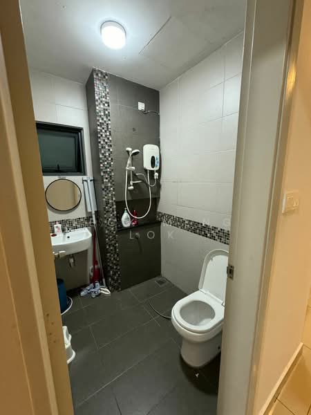 Kondominium untuk Disewa di The Vyne - Teck Meng Lok - Bathroom - PropertyGuru.com.my