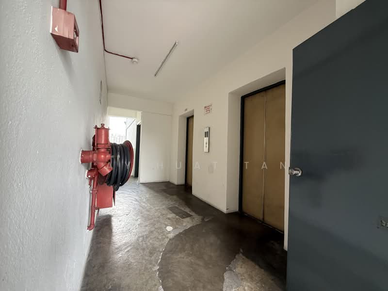 Apartment for Sale at Abadi Indah - Lay Huat Tan - Corridor - PropertyGuru.com.my