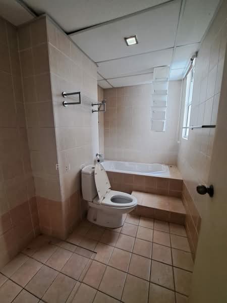 Condominium for Rent at Kiaramas Sutera - Fiona Lee - Bathroom - PropertyGuru.com.my