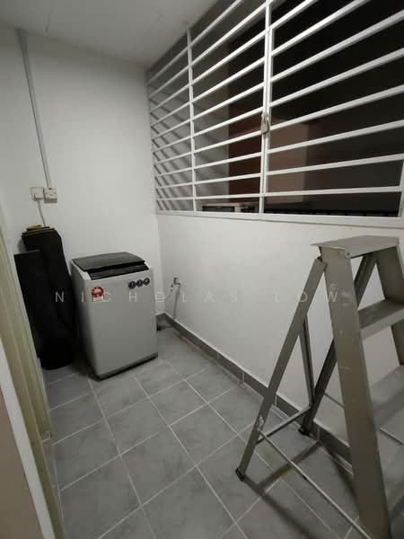 Servis Apartment untuk Disewa di Southkey Mosaic - Nicholas Low - Balcony - PropertyGuru.com.my