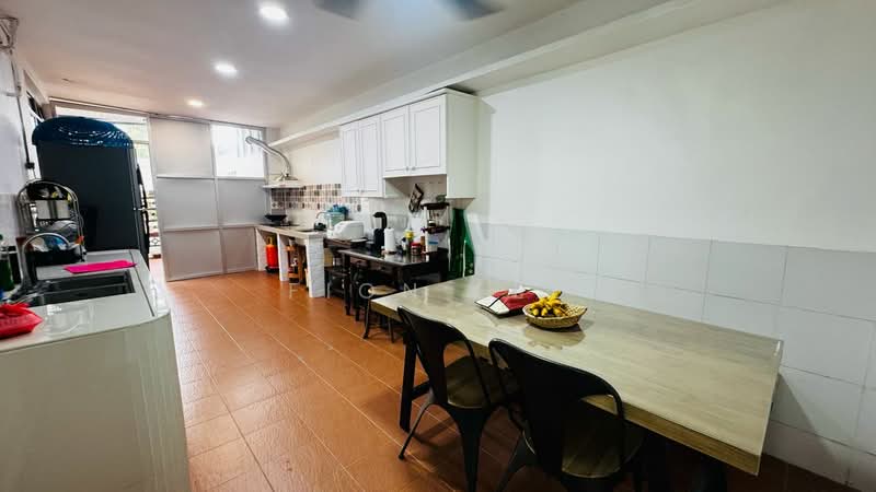 Rumah Berkembar untuk Disewa di Perling (Johor) - Fion Lee - Kitchen - PropertyGuru.com.my