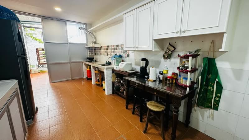 Rumah Berkembar untuk Disewa di Perling (Johor) - Fion Lee - Kitchen - PropertyGuru.com.my