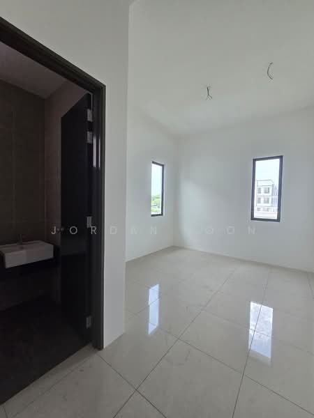 Cluster House for Sale in Nibong Tebal (Penang) - Jordan Voon - Bathroom - PropertyGuru.com.my