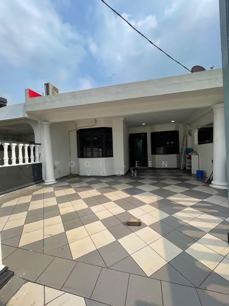 Rumah Teres 1 Tingkat untuk Disewa di Taman Pelangi (Johor Bahru) - Pooi Leen Voon - Exterior - PropertyGuru.com.my