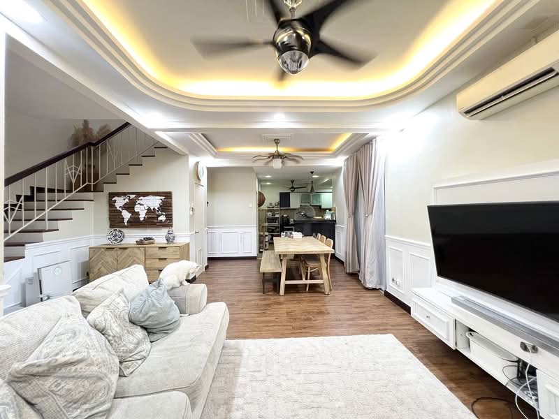 Cluster House for Sale in Puncak Alam (Selangor) - Alif Saad - Living Room - PropertyGuru.com.my