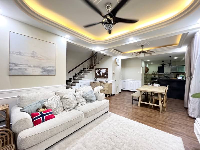 Cluster House for Sale in Puncak Alam (Selangor) - Alif Saad - Living Room - PropertyGuru.com.my