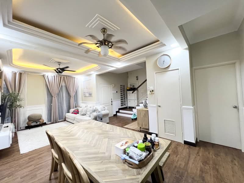 Cluster House for Sale in Puncak Alam (Selangor) - Alif Saad - Living Room - PropertyGuru.com.my