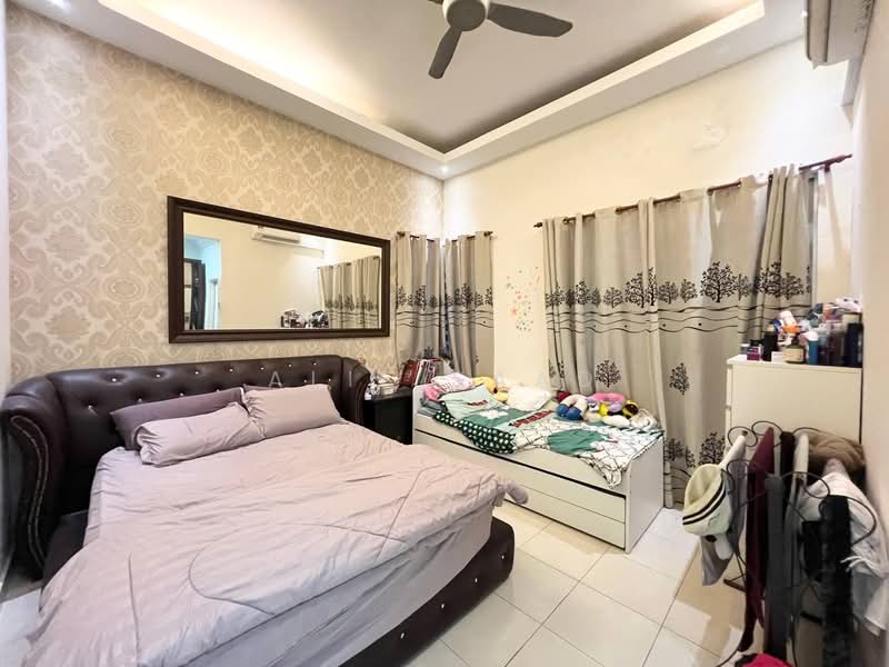 Cluster House for Sale in Puncak Alam (Selangor) - Alif Saad - Bedroom - PropertyGuru.com.my
