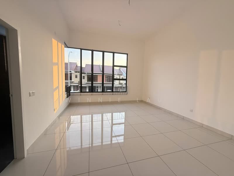 2-storey Terraced House for Rent in Johor Bahru (Johor) - Winnie Lau - Living Room - PropertyGuru.com.my