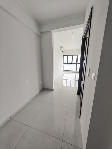 Kondominium untuk Dijual di Kings Bay @ Country Garden Danga Bay - Real Chew - Interior - PropertyGuru.com.my