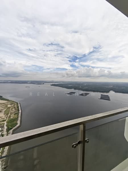 Kondominium untuk Dijual di Kings Bay @ Country Garden Danga Bay - Real Chew - View - PropertyGuru.com.my