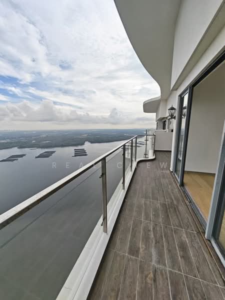 Kondominium untuk Dijual di Kings Bay @ Country Garden Danga Bay - Real Chew - Balcony - PropertyGuru.com.my