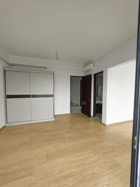 Kondominium untuk Dijual di Kings Bay @ Country Garden Danga Bay - Real Chew - Bedroom - PropertyGuru.com.my