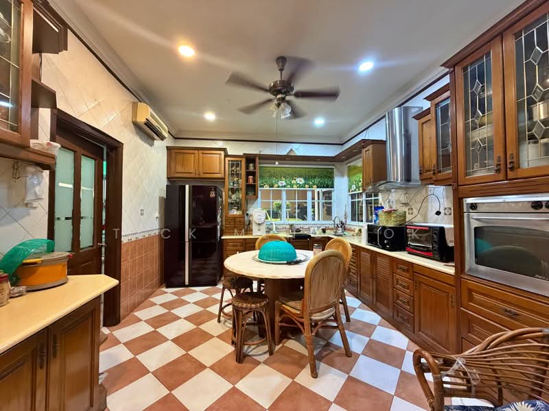 Bungalow for Sale in Petaling Jaya (Selangor) - Teck Meng Lok - Kitchen - PropertyGuru.com.my