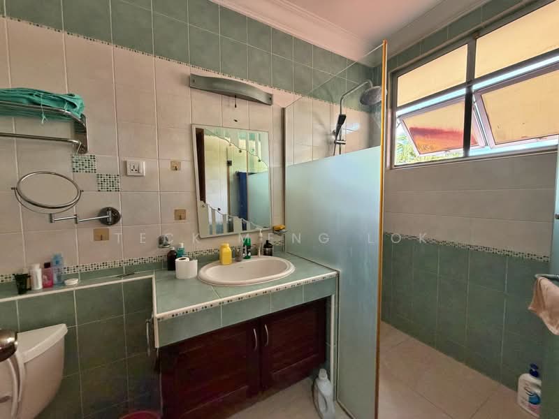 Bungalow for Sale in Petaling Jaya (Selangor) - Teck Meng Lok - Bathroom - PropertyGuru.com.my