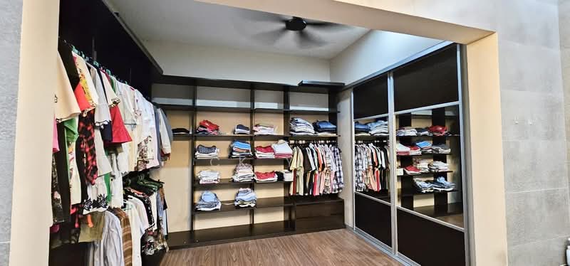 Semi-Detached House for Sale in Bandar Kinrara (Selangor) - CK Yee - Master Bedroom - PropertyGuru.com.my