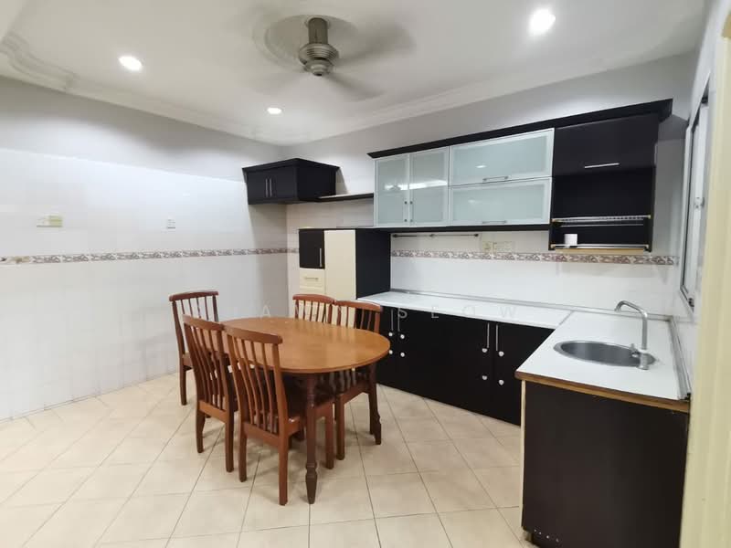Terraced House for Sale in Kota Kemuning (Shah Alam) - Shawn Seow - Kitchen - PropertyGuru.com.my