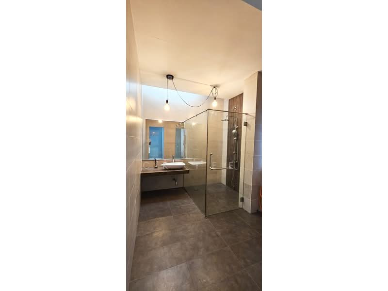 Semi-Detached House for Sale in Bandar Kinrara Seksyen 8 (Bandar Kinrara) - CK Yee - Bathroom - PropertyGuru.com.my