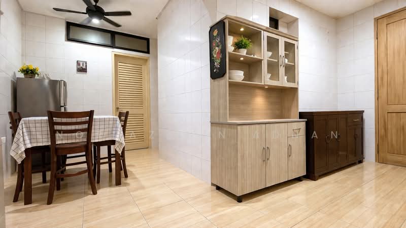 Semi-Detached House for Sale in Seksyen 7 (Bangi) - Nor Azdlin Adnan - Kitchen - PropertyGuru.com.my
