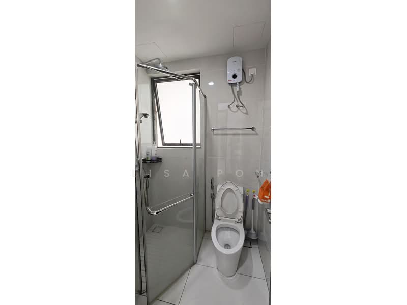 Condominium for Rent at Bay Point @ Country Garden Danga Bay - Lisa Pon - Bathroom - PropertyGuru.com.my