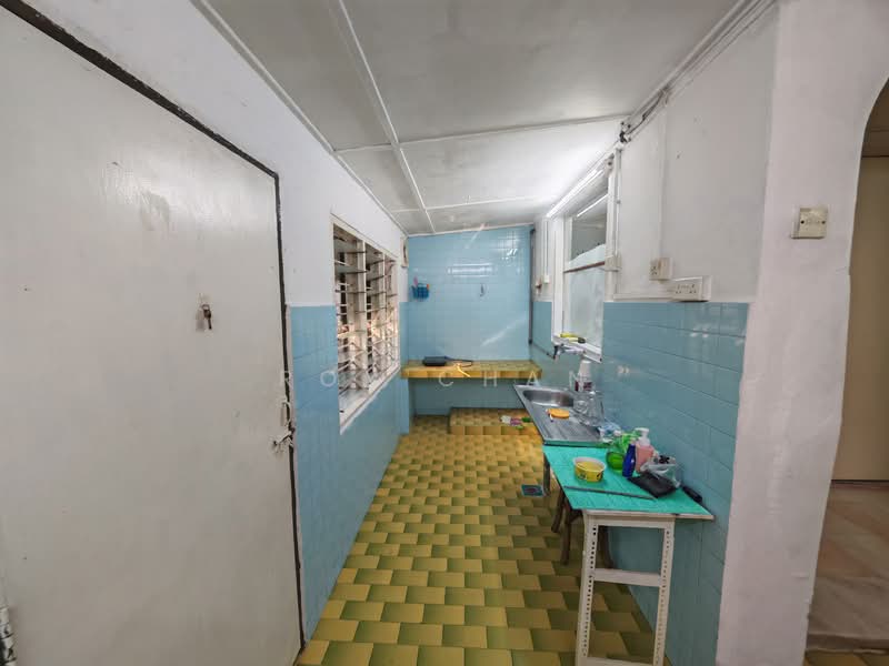 1-storey Terraced House for Sale in Taman Ungku Tun Aminah (Skudai) - Roy Chan - Kitchen - PropertyGuru.com.my