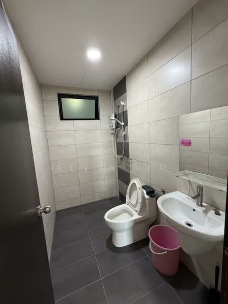 Service Residence for Rent at Molek Regency - Alvin Lim - Bathroom - PropertyGuru.com.my