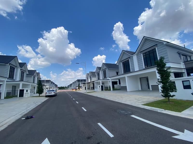 Rumah Teres 2 Tingkat untuk Dijual di Taman Ekoflora (Johor Bahru) - Shishi . - PropertyGuru.com.my