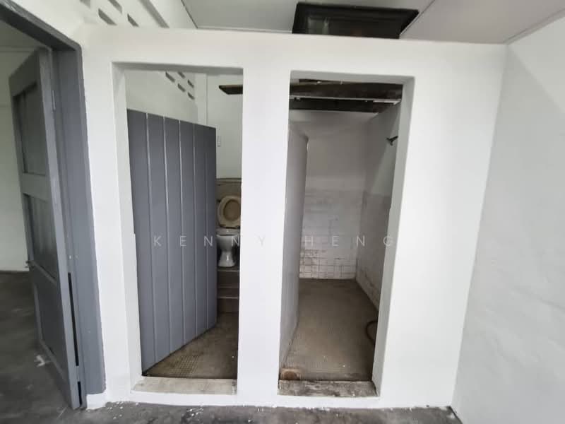 Kedai untuk Dijual di Taman Nam Tak (Kulai) - Kenny Heng - Bathroom - PropertyGuru.com.my