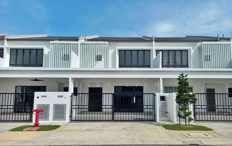 2-storey Terraced House for Rent in Cyberjaya (Selangor) - Henry Liew - Exterior - PropertyGuru.com.my