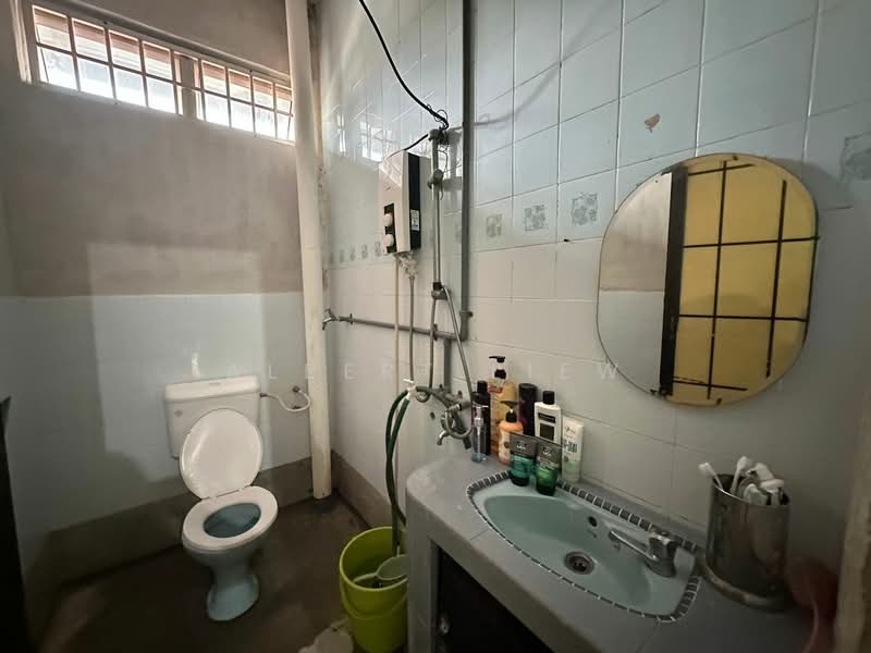 Semi-Detached House for Sale in Jeram Batu (Johor) - Albert Liew - Bathroom - PropertyGuru.com.my