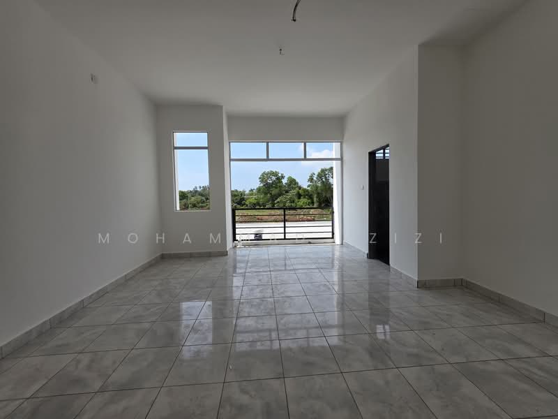 2-storey Terraced House for Sale in Kampung Cengal Lempong (Balok) - Mohammad Azizi - Living Room - PropertyGuru.com.my