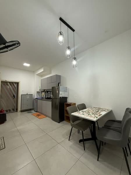 Servis Apartment untuk Disewa di Residensi Rimbun @ Canopy Hills - Sarah Chee - Kitchen - PropertyGuru.com.my