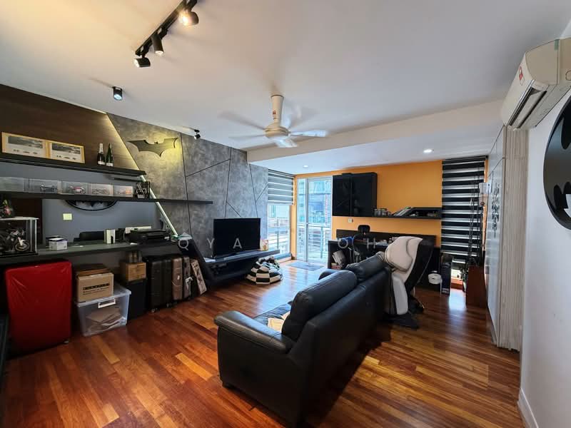 Rumah Teres 3 Tingkat untuk Dijual di Gelugor (Penang) - Qyan Goh - Living Room - PropertyGuru.com.my