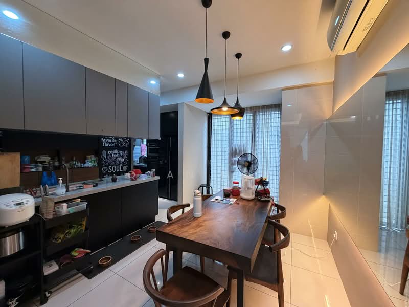 Rumah Teres 3 Tingkat untuk Dijual di Gelugor (Penang) - Qyan Goh - Kitchen - PropertyGuru.com.my