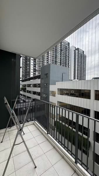 Service Residence for Sale at Huni @ Eco Ardence - Poh Peng Chan - Balcony - PropertyGuru.com.my