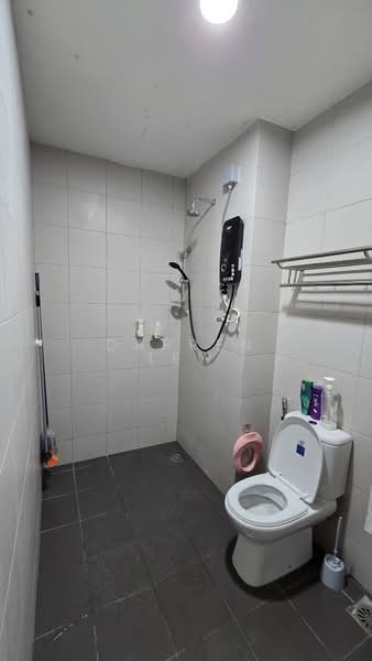 Service Residence for Sale at Meridin Suites @ The Meridin - Darren Tew - PropertyGuru.com.my