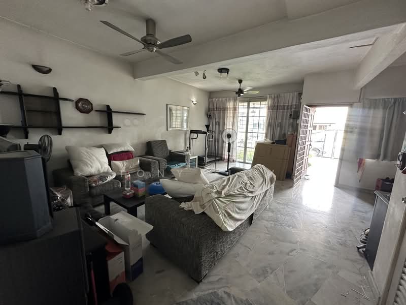 2-storey Terraced House for Sale in Usj 4 (Subang Jaya) - Tony Siow - Living Room - PropertyGuru.com.my