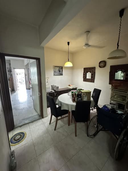 2-storey Terraced House for Sale in Usj 4 (Subang Jaya) - Tony Siow - Dining Room - PropertyGuru.com.my