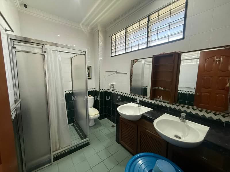 Semi-Detached House for Rent in Sungai Ara (Penang) - Amanda Lam - Bathroom - PropertyGuru.com.my
