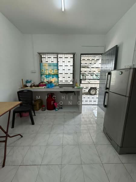 Semi-Detached House for Rent in Taman Iskandar (Johor Bahru) - Michelle Fong - Kitchen - PropertyGuru.com.my