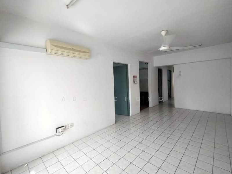 Pangsapuri untuk Dijual di Permai Apartment - Abby Chong - Living Room - PropertyGuru.com.my