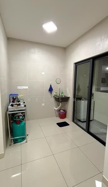 Service Residence for Rent at KR7 Residences - Carlos Ng - Kitchen - PropertyGuru.com.my
