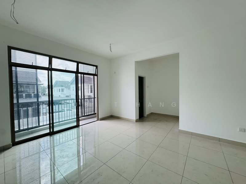 Terraced House for Sale in Skudai (Johor) - Susi Tjhang - Master bedroom - PropertyGuru.com.my