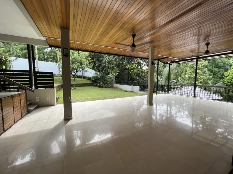 Wrap around terrace off the Lounge