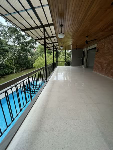 Lounge Terrace over-looking the Pool