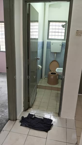 Terraced House for Rent in Bandar Putra Permai (Seri Kembangan) - Cody Cher - Bathroom - PropertyGuru.com.my