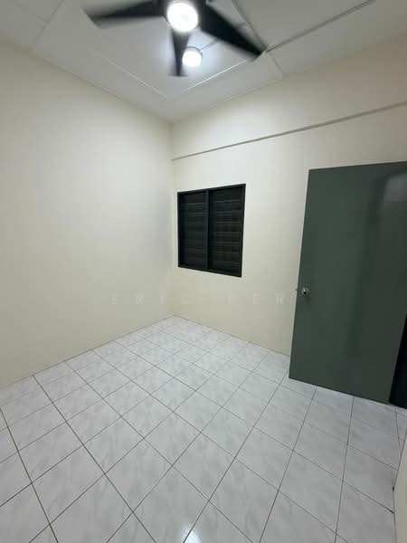 Townhouse for Sale in Sungai Buloh (Selangor) - Eric Per - Interior - PropertyGuru.com.my