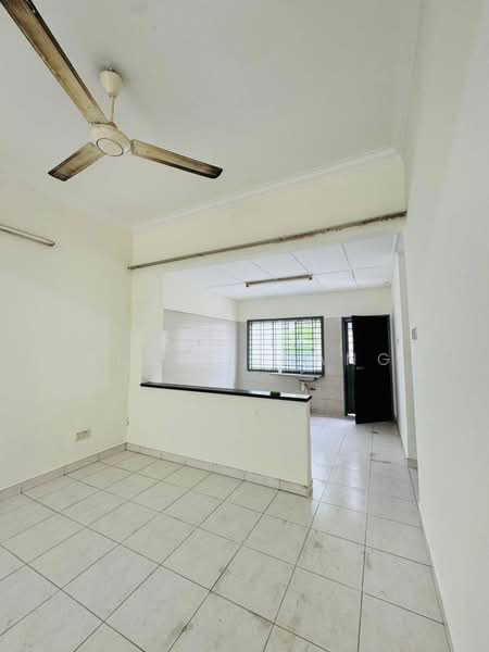 2-storey Terraced House for Sale in Taman Impian Emas (Skudai) - Susi Tjhang - Kitchen - PropertyGuru.com.my