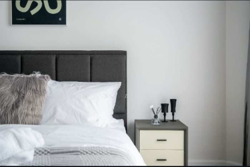 Condominium for Rent at Vivo Residential Suites - Wan Jia Shun - Bedroom - PropertyGuru.com.my