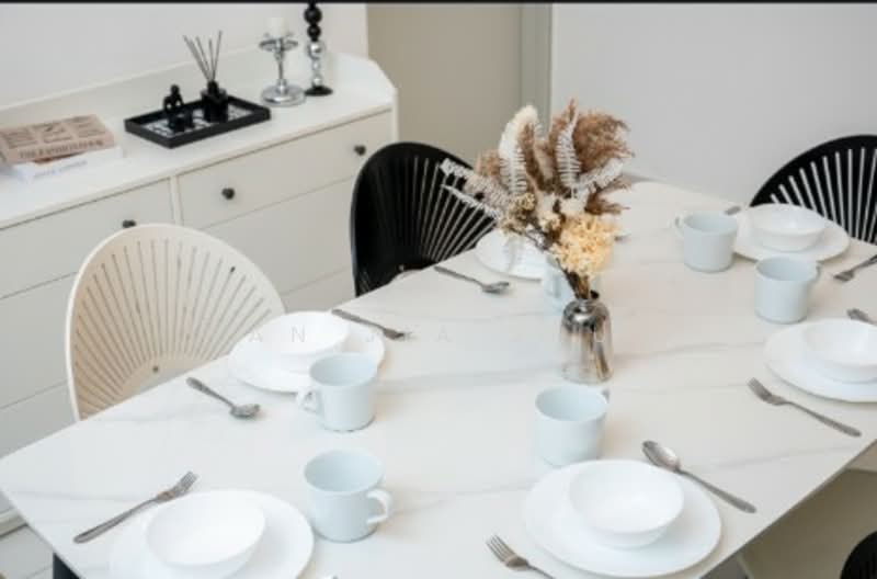 Condominium for Rent at Vivo Residential Suites - Wan Jia Shun - Dining Room - PropertyGuru.com.my